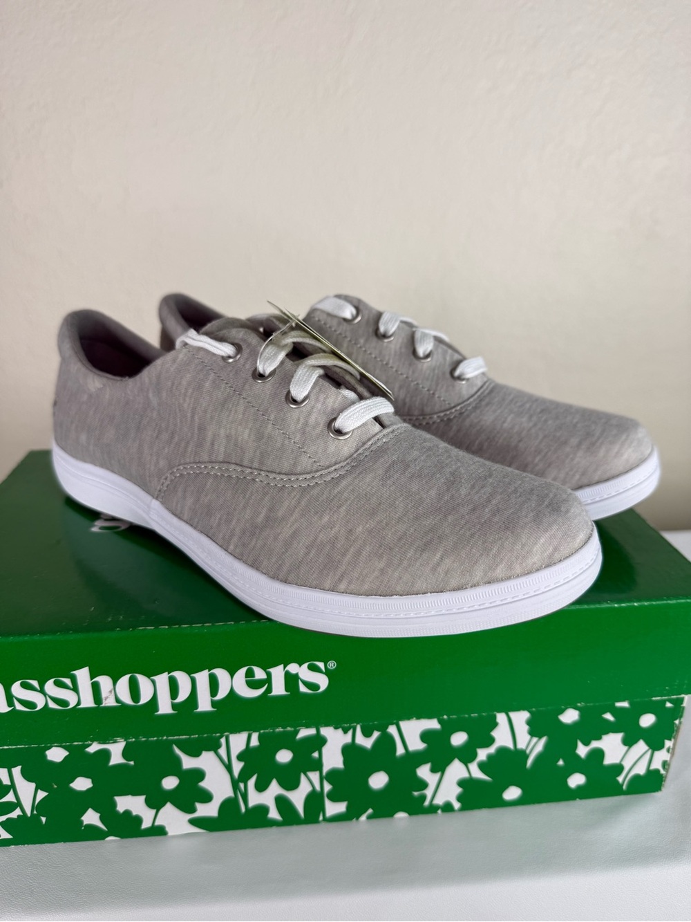 NEW NWT Grasshoppers Janey II Ortholite Lace Up Sneakers Shoes w/ Box Size 8 W